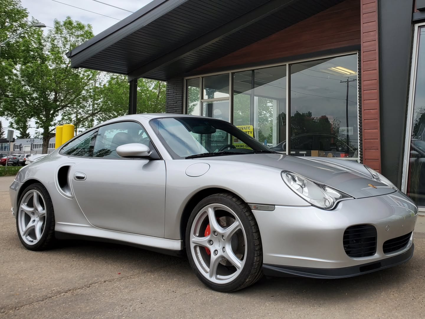 2003 Porsche 911 Turbo — in to preserve its iconic lines with precision-applied protection.
We installed XPEL Ultimate Plus Paint Protection Film on the full front end and rockers, shielding high-impact areas from chips, scratches, and road debris — while maintaining a deep, glossy finish. Expertly wrapped edges ensure seamless coverage that blends into the factory paint.
-European Auto Tinting- Est. 1994
📞 (780)-438-4676
🌐 EuropeanAutoTinting.com
📧 Sales@EuropeanAutoTinting.com
📍 5723 104 Street NW, T6H 2K1
Our Services Include:
• XPEL Paint Protection Film
• Windshield Protection Film
• Coloured PPF Wraps
• Window & Taillight Tinting
• Paint Correction & Ceramic Coating
#Porsche911Turbo #996Turbo #XPEL #PaintProtectionFilm #FullFrontPPF #RockersProtected #EuropeanAutoTinting #Since1994 #PPFExperts #YEGPorsche #YEGAuto #LuxuryDetailing #XPELInstaller