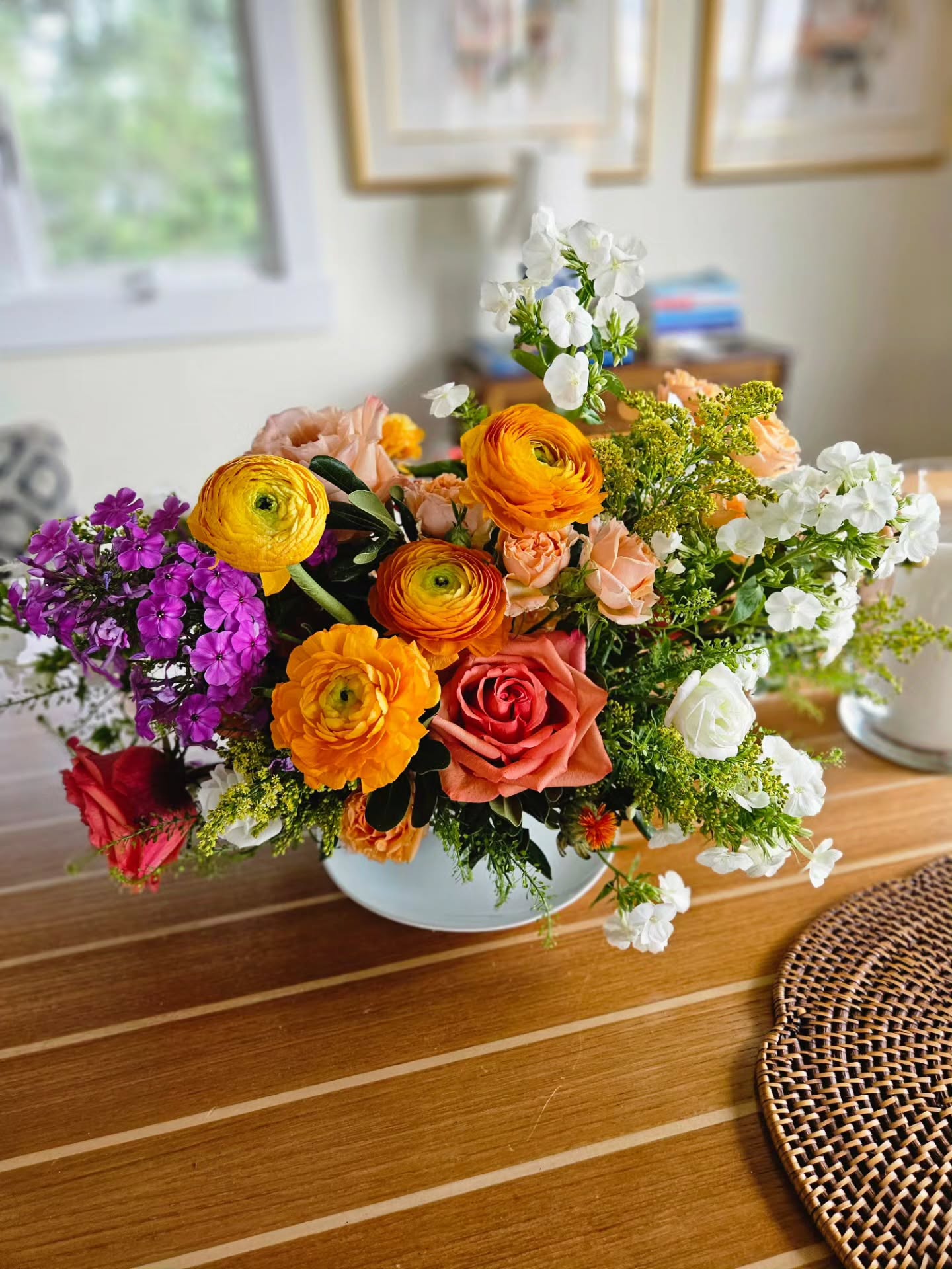 It's that pop of purple from the garden for me 💜
.
.
.
.
.
.
#capecodflorist #capecodwedding #capecodlife #wychmerewedding #wiannowedding #wequassettwedding #chathambarsinnwedding #dennisinnwedding #pelhamhouseresort #weddingtips #weddinginspiration #weddingflowers #floweraddict #floraldesign