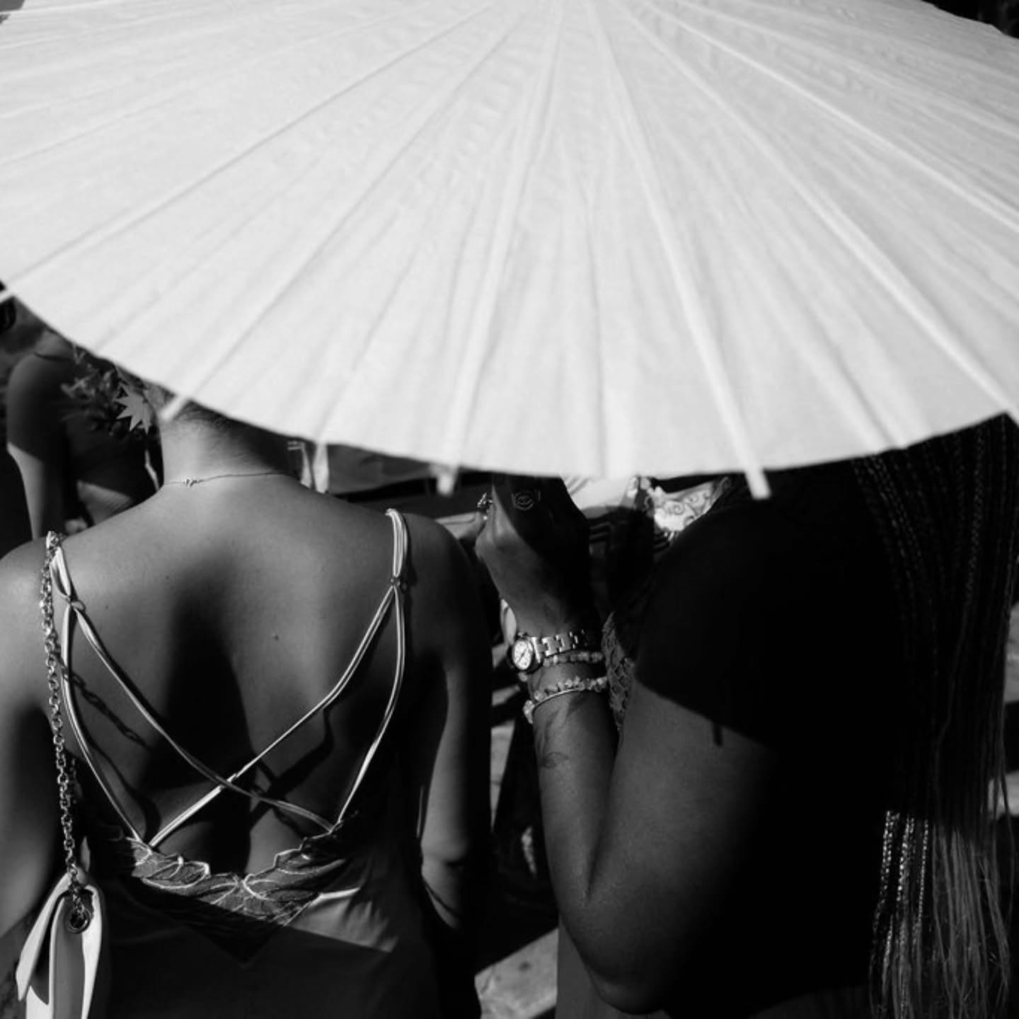 SUMMER WEDDING VIBES.
People, I don't need to tell you... it's HOTTER THAN HOT out there.
Protect yourselves (& your guests at all costs)
Often, couples fear the rain ruining their day, yet the heat and the sun can play havoc with your plans if you dont plan wisely. Its not just a destination wedding thing, for when Mother Nature plays ball and answers our summer prayers... she does it good and proper!
This goes for everyday shizzle too my lovers, protect yourself at all cost... and I mean, if you look this cool with a parasol...I'm here for it on the Tesco run!
Captured at @agrecofarms by the incredible @meandgeorgiaphotography
Summer wedding, destination wedding, parasol, wedding guest outfit, wedding parasol, crete, crete wedding, ideas for summer weddings, junie poonie, wedding planner