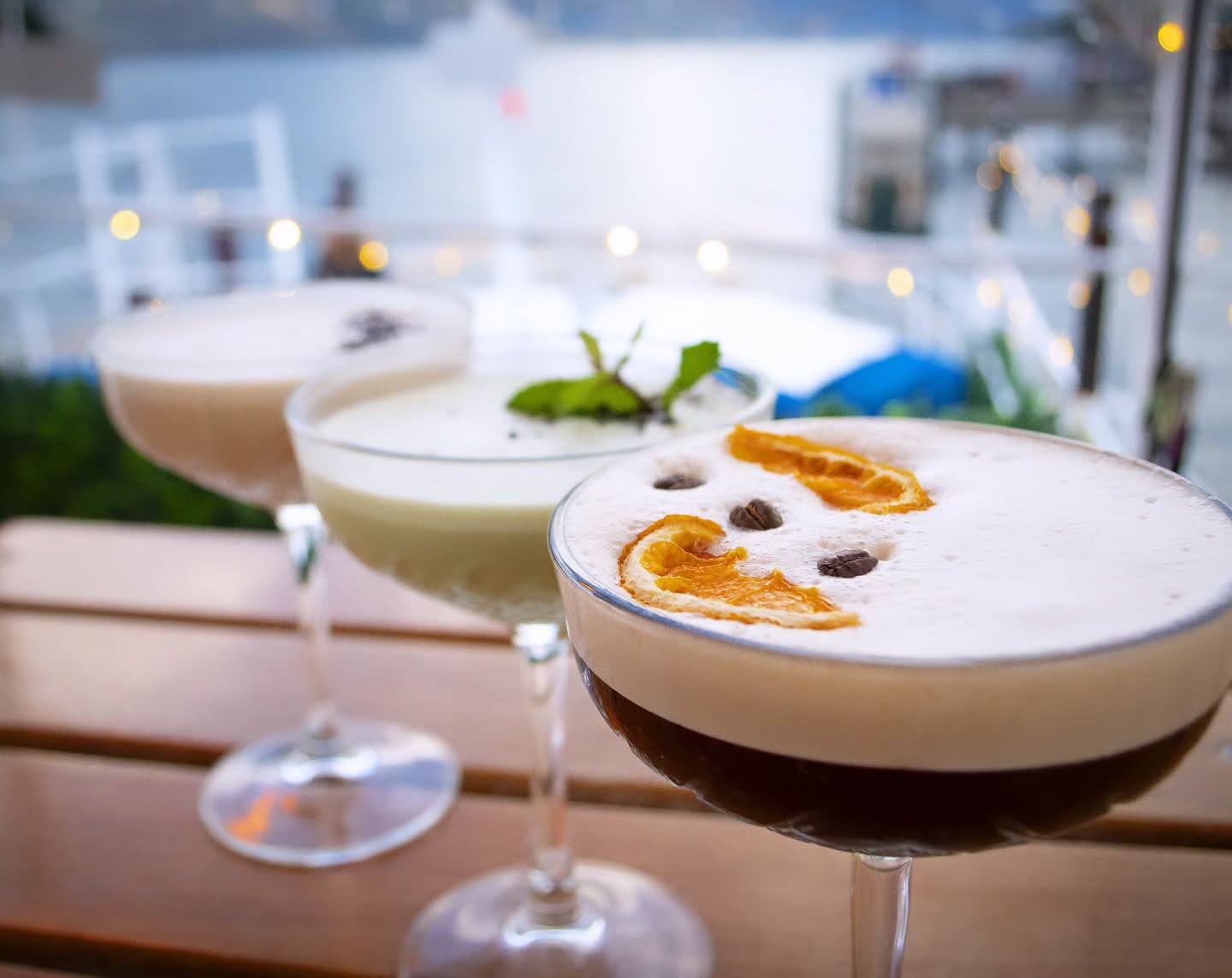 Winter has arrived, and so has our new cocktail menu!❄️🍸
Warm up with our irresistible martini delights - The Jaffatini and The After 8, plus we’ve brought back a classic: the Toblerone Cocktail! 🤎
But that’s just the beginning... Come down to the boat to discover the rest, and of course, mulled wine is in play! 🔥🍷 See you soon!