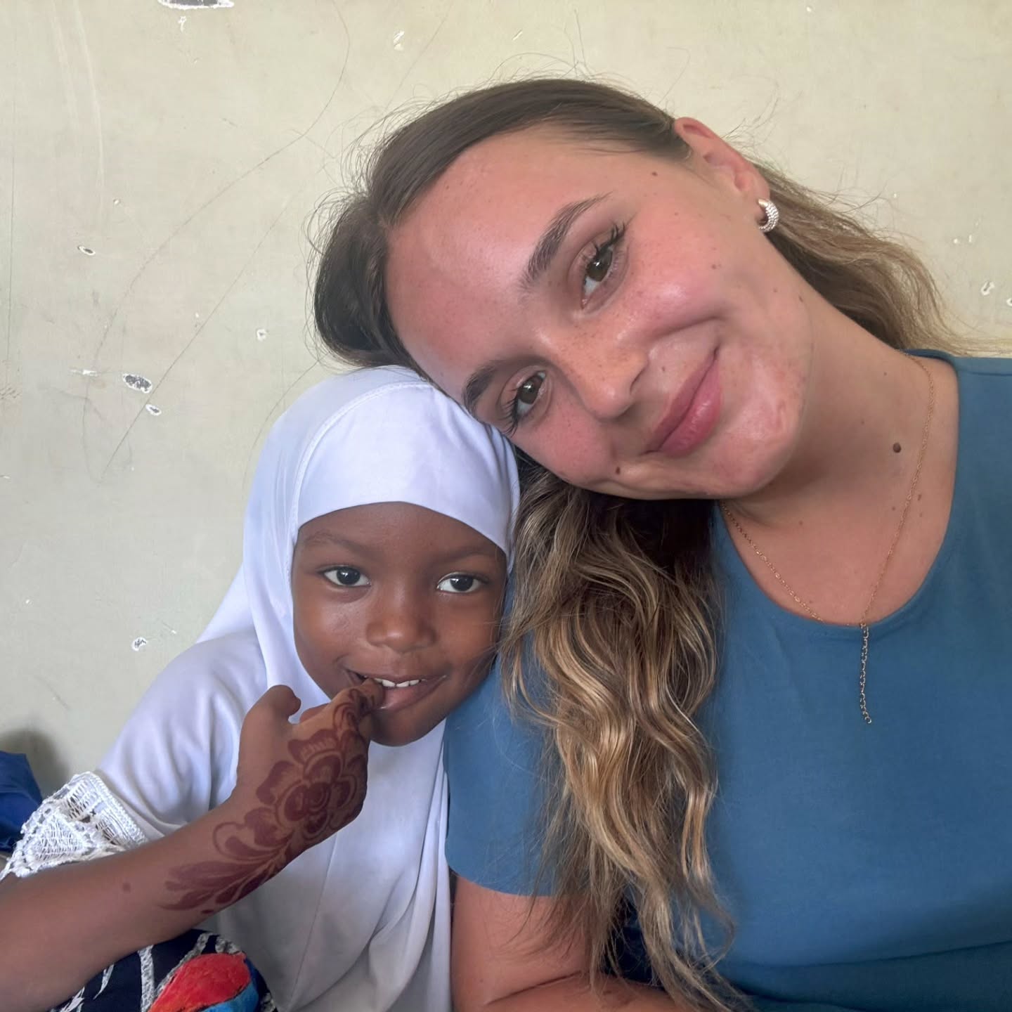 Friday mood: When you realize going home is harder than leaving home 😭
POV: You've been volunteering abroad and now you have to explain to people back home why grocery stores feel overwhelming and you miss hearing Swahili every morning...
That reverse culture shock hits different when you've actually grown as a person 📈
Anyone else struggle with 'So how was your trip?' when it was literally life-changing?
#hometime #volunteeringabroad #lifechanging #backpacking #pov #VolunteerStories