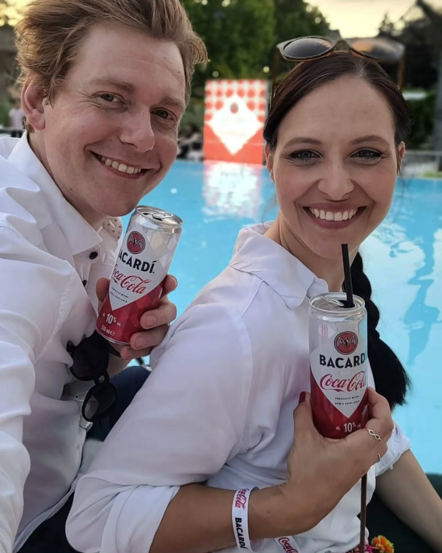 Summer Vibes mit @johannes_heinrichs @nadja_jo_klapper @miaumarmelade @tseven90 @micarmusic @miss_anikal
Und zur guten Stimmung Yoga
#summervibes #yoga #micarmedia