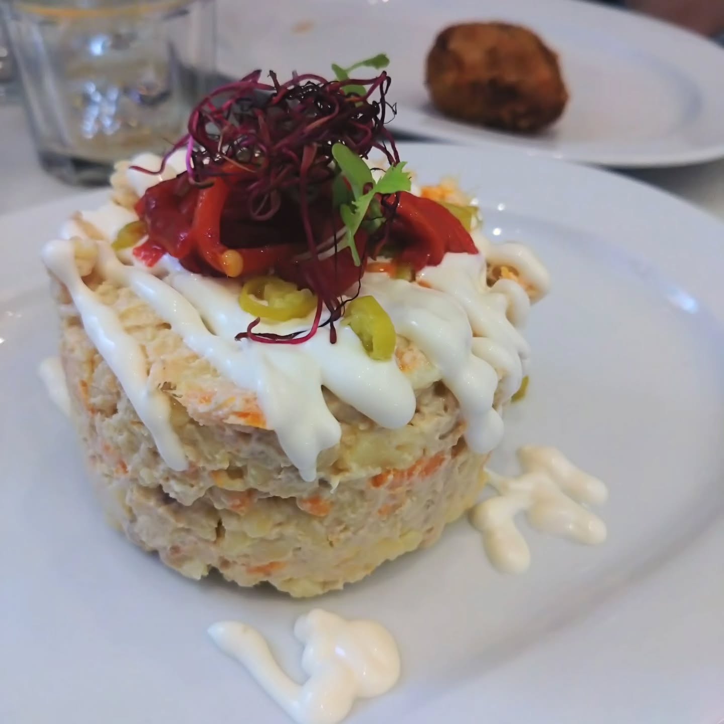 A fun family feasting on some fabulous food on one of Adventurous Appetites' lunchtime Aperitivo, Vermut and Tapas tours. It's a really good way of seeing some of the city, learning a bit about its history and culture and getting some insider suggestions for the rest of your stay, all while stuffing yourself on great Spanish food. For more info please see the link in our bio
.
.
.
.
#tripadvisor #travelerschoice #toptenfoodexperiences #toptentravelerschoice #travelerschoicefortapas #nightwalkingtour #madridtapas #travel
#historyandtapas #seriousfoodie #eatdrinkbespanish #spain #foodadventure #tapas #tapastour #eatlikeamadrileño #instagram #instagood #instafood #adventurousappetites #bookyourtour #foodtour #nightlife #tourism #topcitybites #tapassing #tapaswithus #weknowhowtoeat #joinus #booknow