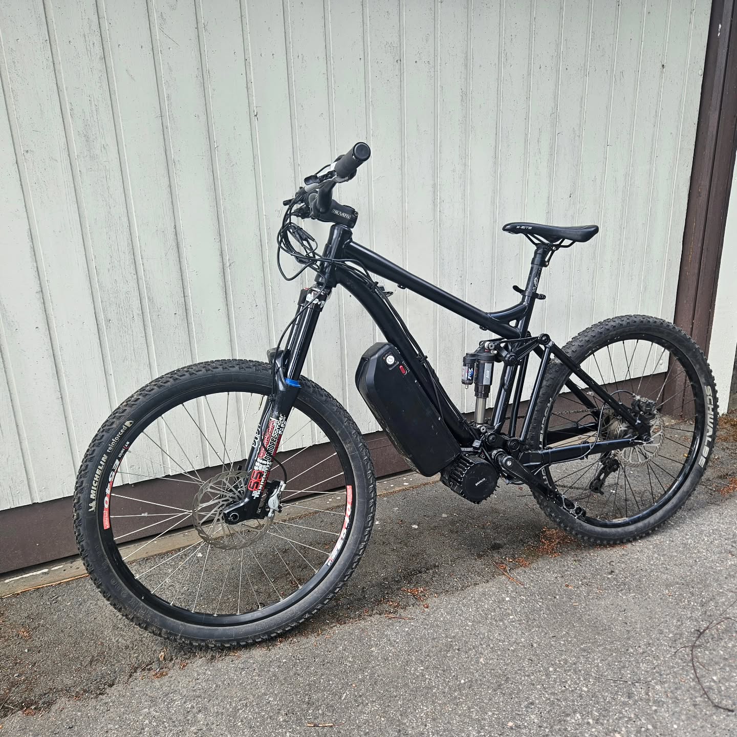 Det var lengesiden det var noe sosial oppdatering..her er Litt sykler som blitt bygget mellom 2024-2025
#customebikes.no #customebikes #customelectricbikes #hardtail #elsykkelkonverting #bafang #bafangmotor #ebikes #elsykkel #elsykkelkit