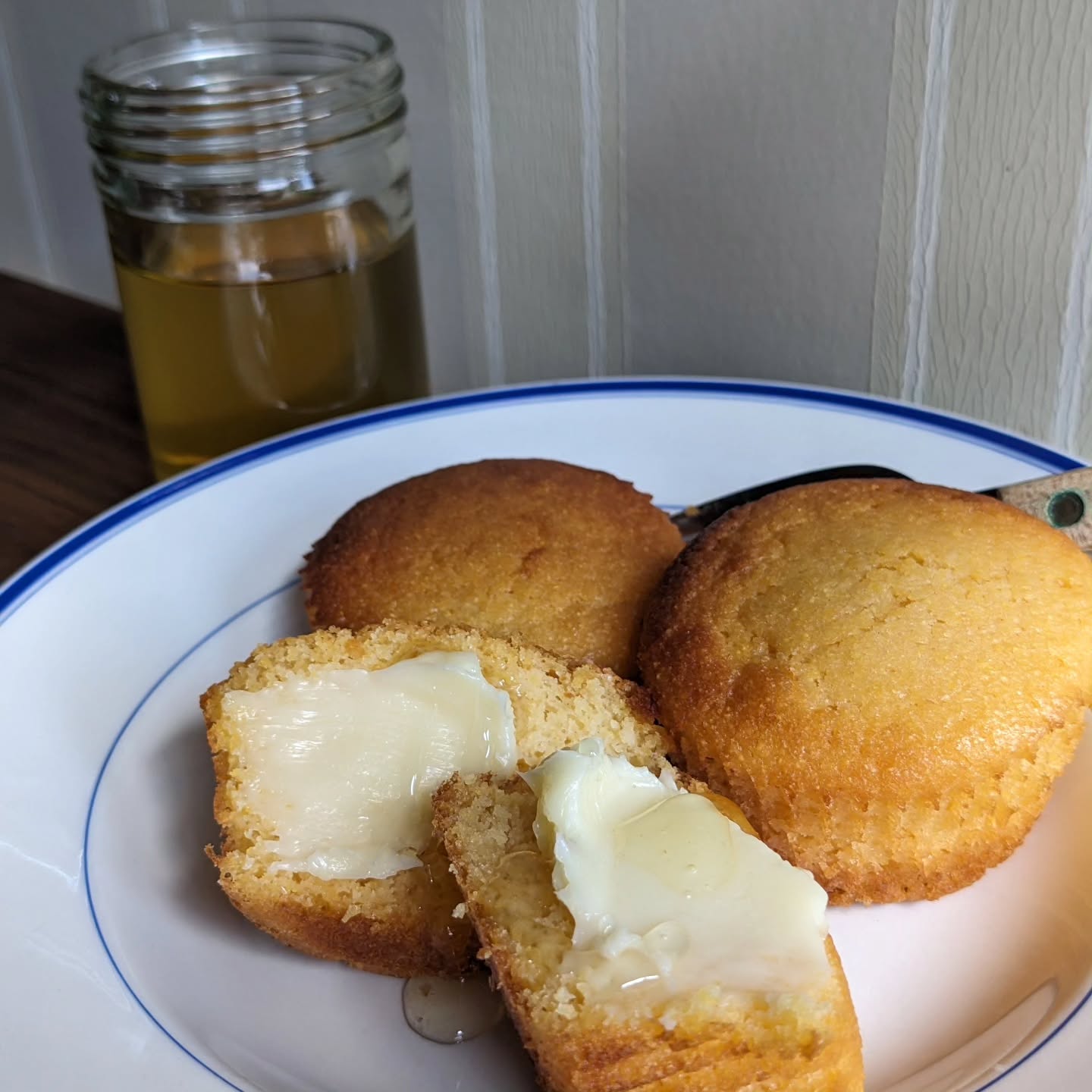 Cornmeal muffins
Nothing fancy!
#nothingfancystyle #北比良 #americansweets