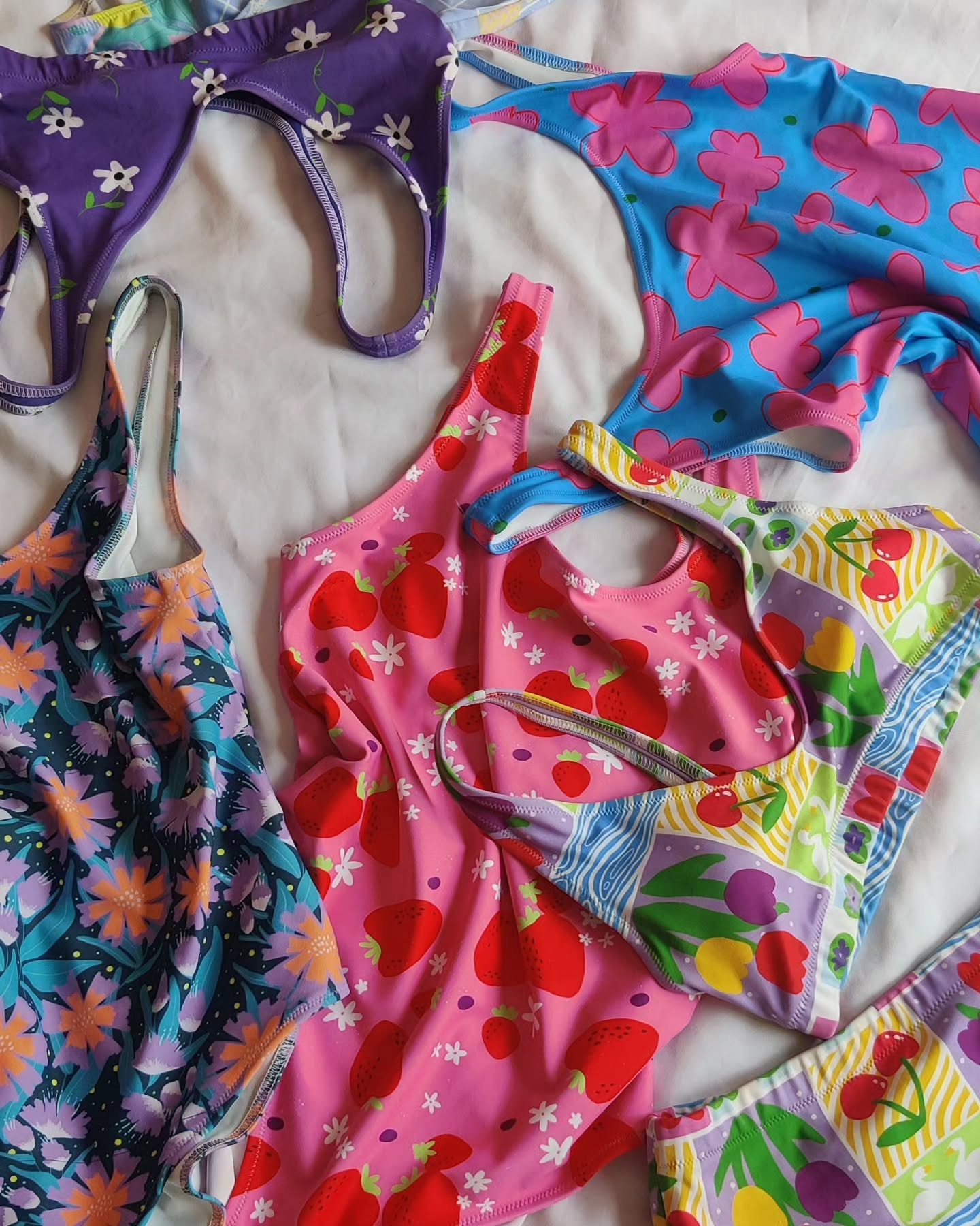 💦🐚🌞 It's our favorite time of the year! Lots of c&m swimsuits are going out and being made this week 💖 here's some of my favorites x