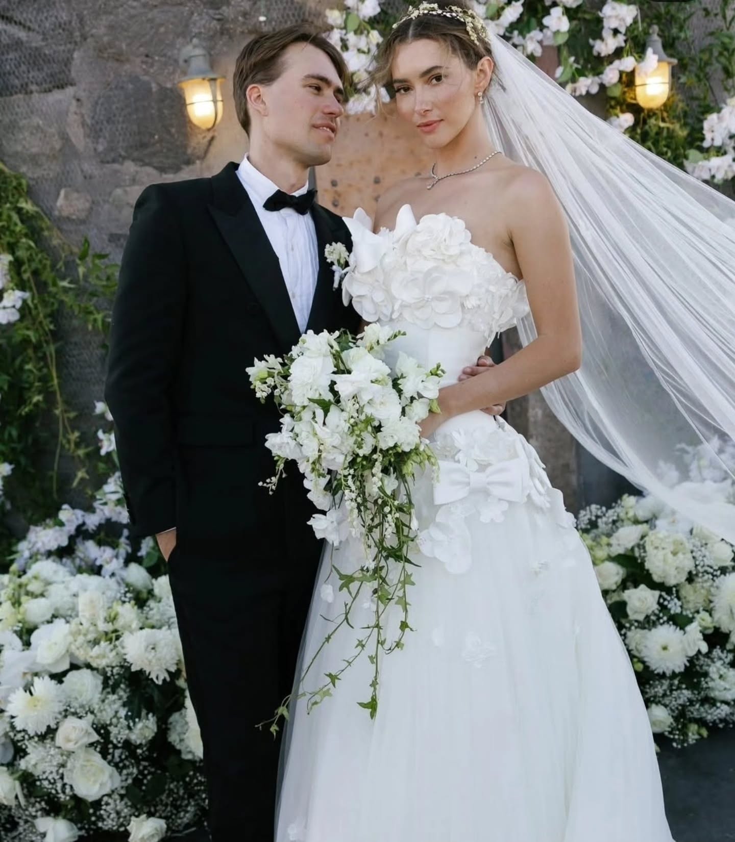 Social media was flooded with predictions of her wedding dress. The answer? A @viktorandrolf gown with 40 hand-appliquéd butterflies!
The beautiful @madeleinecwhite wedding will be one everyone will be reeling about for months!
Shared via @vogueweddings @voguemagazine
Photographed by @shannonyenphotography