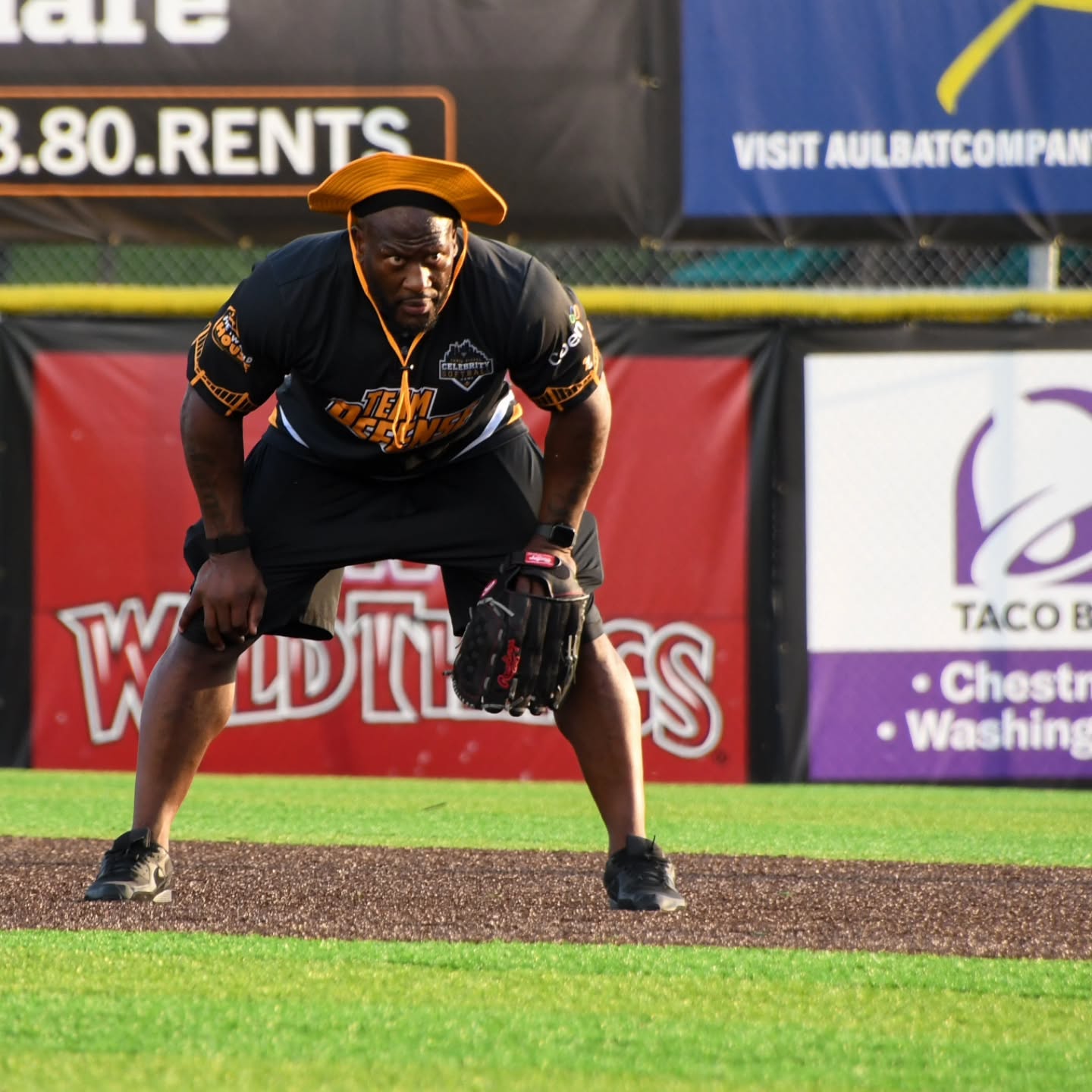 My niece, a soon to be college sophomore and sister in all things Hello Kitty and photography- did some fine work recently shooting some of our beloved Steelers in the annual Celebrity Softball Game to benefit Cameron Heyward's foundation and @theheywardhouse. That first image of Steeler great James Harrison will likely be my Screensaver this fall!! 😅💪🖤💛. Great job, Mary! You're doing amazing work. Give her a follow at @mgt.studios!
