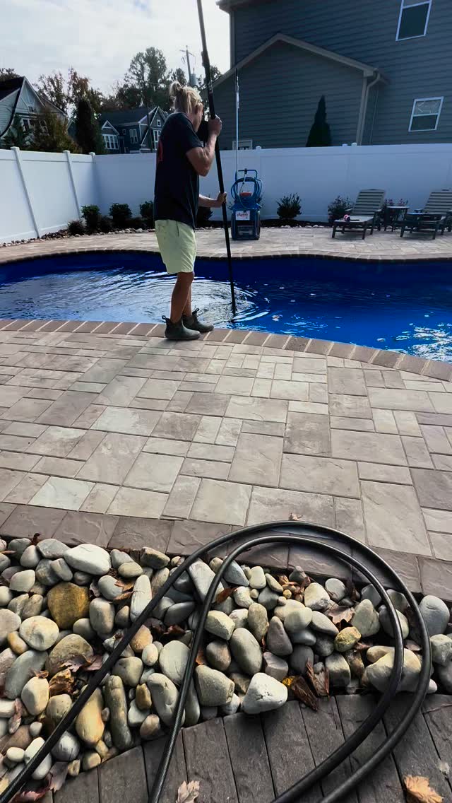 Pool cover installation and winterizing 🔨 ❄️ w/ @merlinindinc Smartmesh safety cover
#pool #poolcleaning #poolclosing #virginiabeach #chesapeake #winter #fall