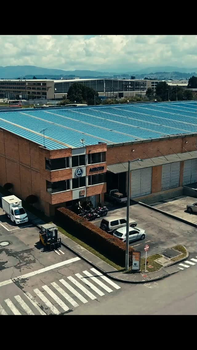 Somos una productora de talla internacional, el mundo confía su imagen en nuestra forma de hacer imágenes.
#videocorporativo
#cinedigital
#producciónaudiovisual
#behindthescenes
#videoproduction