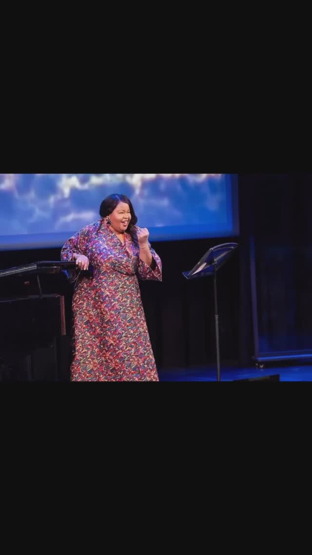 Tonight! So excited for the Chicago premiere of @kikislacksoprano’s s Of Thee I Sing! Songs of Love and Justice. What an incredible moving program, and what a time to gather together in community💛 7 pm, Rice Grand Foyer, Lyric Opera.
Regram @kikislacksoprano : “Join us on November 12, 2024 at 5PM CST @lyricopera (Rice Grand Foyer) Of Thee I Sing! Songs of Love and Justice is a critically acclaimed recital created by Lyric Unlimited Artist-in-Residence Karen Slack in the late summer of 2020 during the height of the pandemic and just after the murder of George Floyd. The center of this moving program is the raw and powerful yet hopeful #LangstonHughes poem, The Kids Who Die (1938) as set by American composer @scottgendel This program also features works that explore themes of love and justice by H.T Burleigh, Clayton White, Undine Smith Moore, H. Leslie Adams, @rickyiangordon Adolphus Hailstork, and @jakeheggiemusic”
#love #justice #song #music #recital #humanity #america #art #socialjustice #classicalmusic #chambermusic #piano #opera #operasinger #musiciansofinstagram