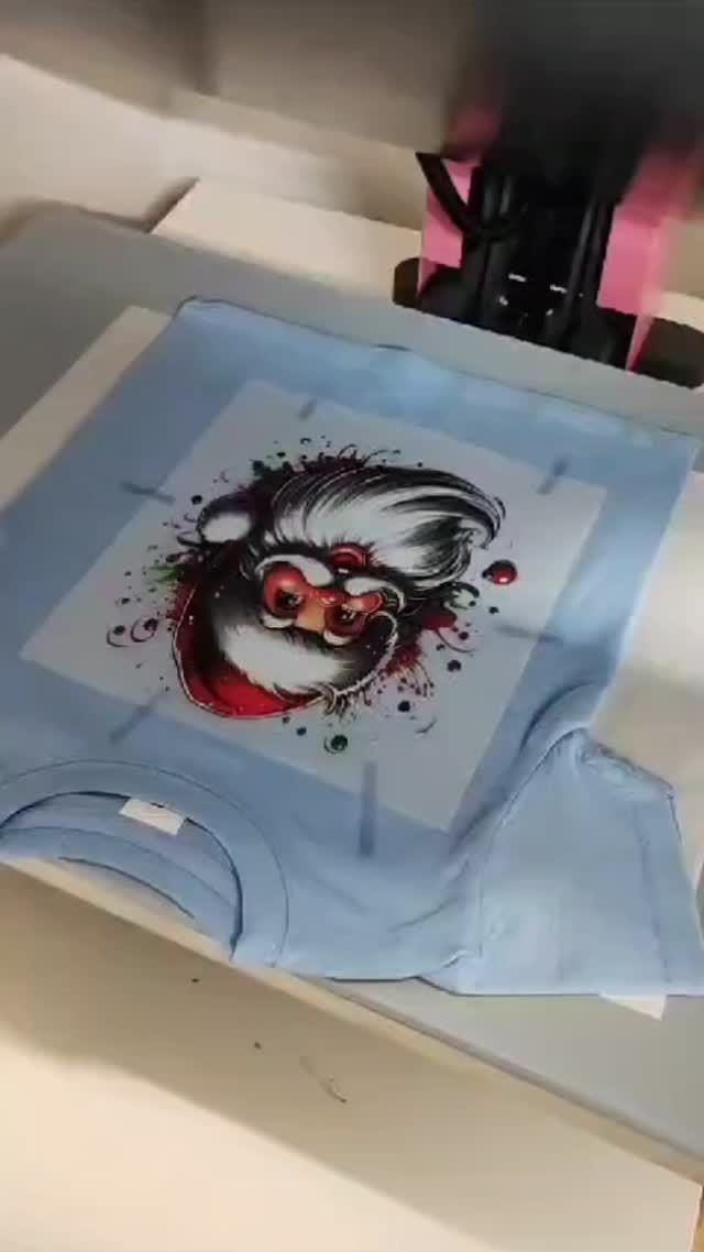 #joululahja#lahjaidea #ompelu #lastentarvike #lapset #t-paita #kuvalahja #dtfprinting #sublimation #lahja