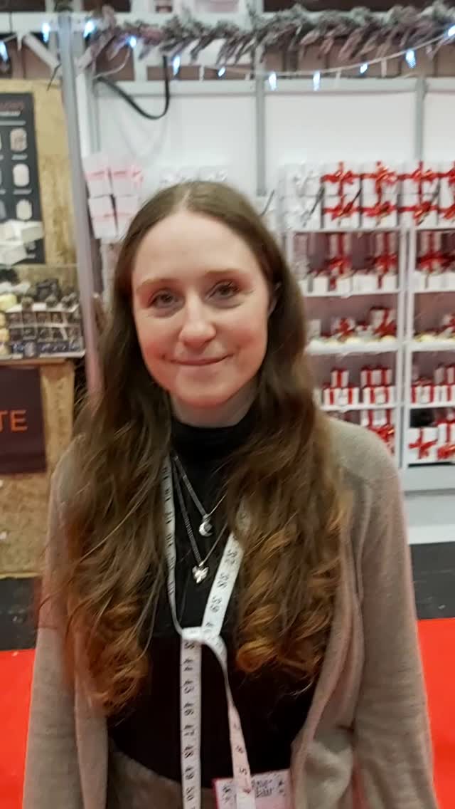 As a special thank you to our loyal fans, we wanted to extend the limited edition show offer to yourselves. Feel free to message me if you want to take advantage of this amazing offer.
Please note, that we only have a small stock allocation left over from today, so it will be on a first come, first served basis.
Thank you for your understanding.
#theradiantfox #12daysofchristmas #festivegiftfair #handmadeadventcalendar #sterlingsilverjewellery #loyalty #handcraftedjewellery #supportlocalbusiness #supportsmallbusinesses #shopsmalluk #shopsmallthischristmas #jewellery