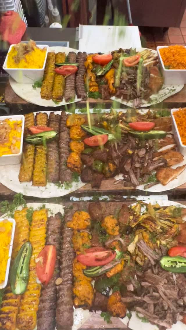 Experience our generous platters, loaded with Middle Eastern flavors! Juicy proteins, vibrant sides, and rich spices—perfect for sharing and savoring.
#sd #sandiego #sandiegofood #sandiegofoodie #sandiegofoodies #sandiegofoodscene #eater #sdeats #sandiegocatering #escondidocalifornia #california #socal #socalwedding #socaleats
