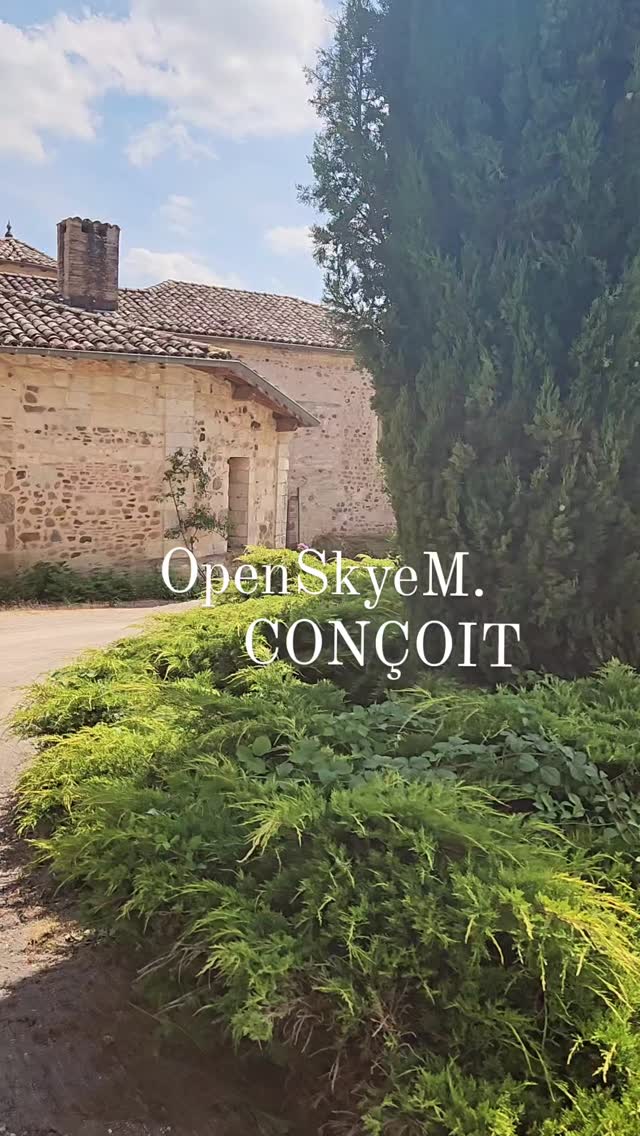 â€ïžđčOpenSkyeM conçoit des moments, des souvenirs,des Bulles de bien-ĂȘtre...
Au cĆur du Tarn â€ïž
âĄïžUn des piliers de @openskyem_evenement đč
SĂLECTIONNER des lieux qui m'inspirent ....autant que vous Mesdames đ«¶â€ïž
DĂ©couvre des univers magiques sur les ExpĂ©riences OSM 2025đ
âĄïždate sur le site OpenskyeM.com en.bio
đčJeanne et Virginie đ€@domainedeladurantie
#tarntourisme
@latoscaneoccitane