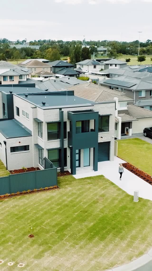 Hitting the market next week 🏡
Brand new builds - 17a and 17b Domain Boulevarde Prestons
.
.
.
.
.
.
.
.
.
.
.
.
#interiordesign #homedecor #housetour#realestate #homesweethome #house #forsale #realtor #housegoals #instalisting #construction #openhomes #realestatestyle1 #realestateagent #property #luxuryhomes #sydneyrealestateagent #sydneyrealestate #sydneyrealestateagents #forsale #realtors #realestatelife #trending #fyp