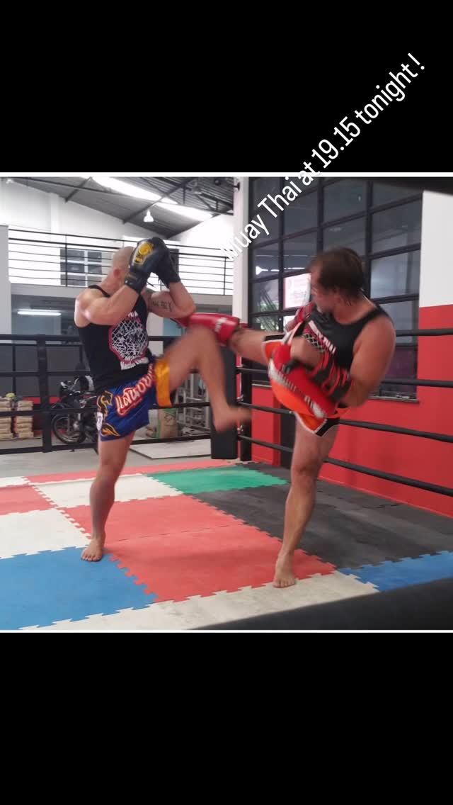 Muay Thai all levels 19.15 tonight in Gosport get involved!
