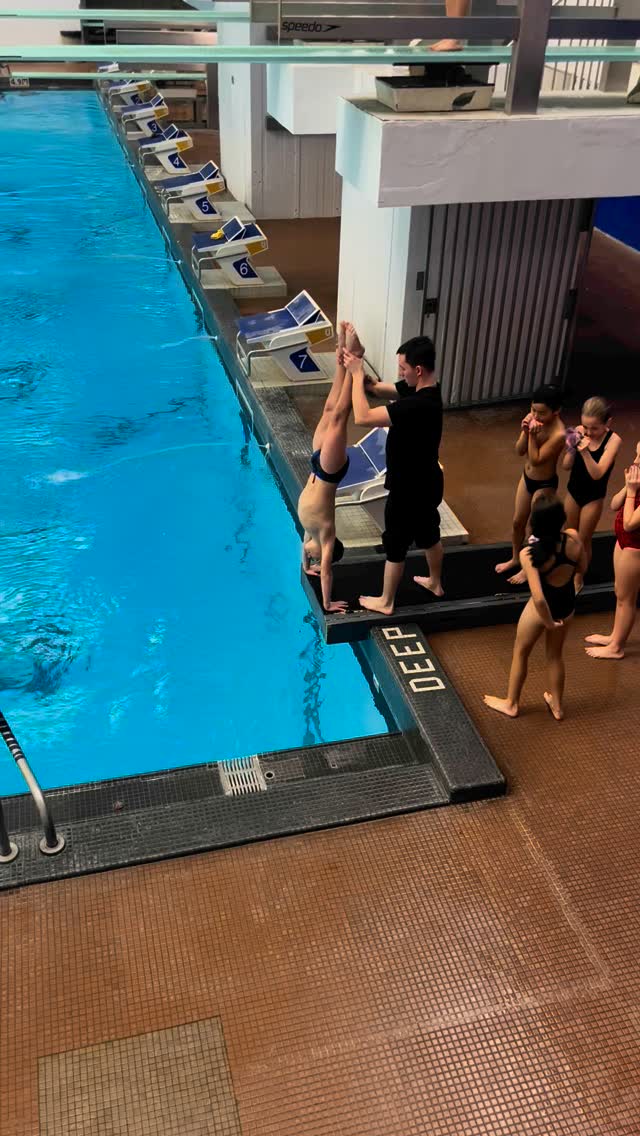 Learning together! Mastering the skills🙌
❄️Winter registration is open ages 2 - 88. 👏
The adventure awaits. Watching your child try something new, conquering fears and mastering skills. The life lesson’s learned in this sport, support resilience, and grit. 🙌🫶
See you at the pool 💦