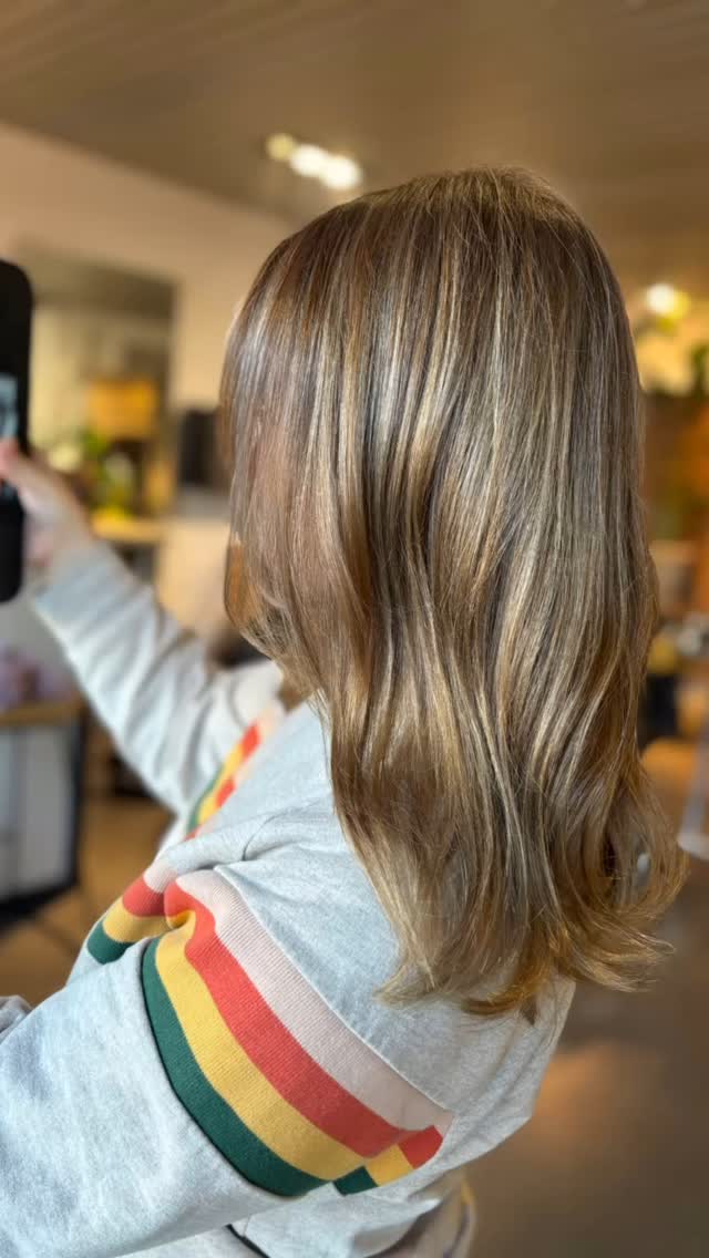 Some of our balayages/highlights of last month✨
Time is flying since we just reached the last month of 2024! Have you scheduled your appointment with us yet?
Send us a DM/whatsapp or book online,
Link in bio✨
www.eorganicsalon.nl