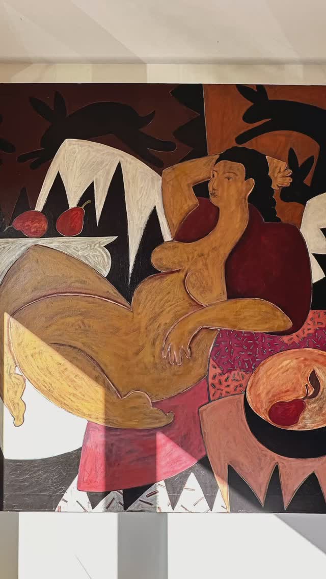 My girl- a painting that I bought at my first gallery job where I paid a bit out of my paycheck every week until she was mine. She’s been watching over every place that we’re lived since I was 23. She is now all of our girl’s as she’s been in the background since the dudes were born. Always a presence of solid beauty and color. Art is like that- I’ve got a few paintings that were in my house growing up that hold an aura of nostalgia, of the people that lived around them and the phases of our lives. ✨
It’s like that with the jewelry I make- it’s meant to be sturdy and from quality materials so that it can travel with you and gather the aura of all the things that make up your life. ❤️✨