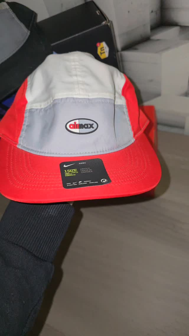 A Fresh Set Of Airmax Caps Stocked 🧢
Solar red and Neon
Which one do you prefer?
#activewear #nike
#reflective #montirex
#nikeexclusive
#thermafit #Uk #connoriohn #nikeset
#markyb #95s
#crystalblue #og
#OG #Tns #TN #airmaxplus
#barcelona #rare #to #windrunner
#chinese #exclusive #montirex
#monterrain #mazza #freshmint