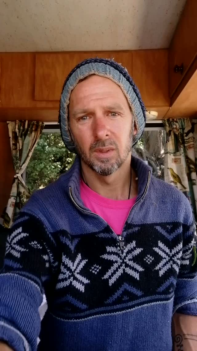 Thought you guys might like to hear a Chapter from my Simplify book...
For anyone intruiged/curious...
Its very much a Survival Guide for these times... & it talks a lot about what's really going on on Planet Earth at this time. & how we can best navigate ourselves...
It took me 4 years to write... and it's hear to HELP people in these times of transition...
I reckon it would make an awesome Christmas present...
Here is a buy link:
https://www.amazon.co.uk/Simplify-Stay-Sane-World-Going-ebook/dp/B0838KH4ZC
& for non-amazon supporters: https://www.waterstones.com/book/simplify/bob-hillary/rosie-balyuzi/9781786783356
Your money helps me keep doing what I do. ie bust this outdated system & make way for new Earth!
thanks for listenin/ supporting
#selfhelpbooks #mentalhealthmatters #newearth #consciouschristmaspresents #consciousbooks