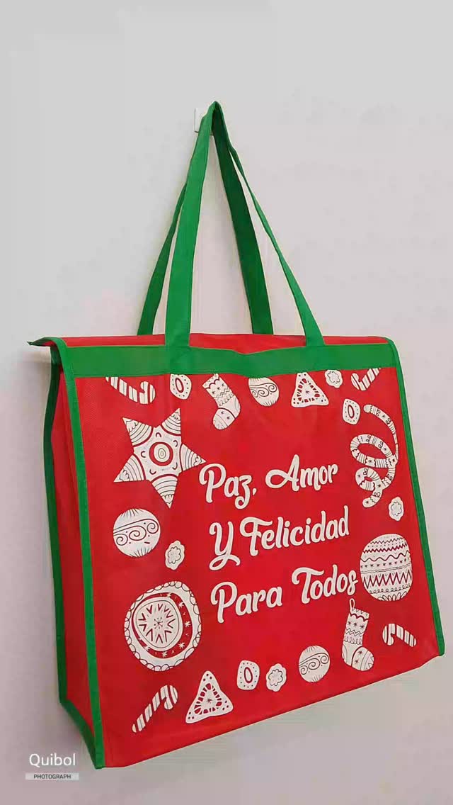 Las bolsas navideñas reutilizables son una excelente opción para empacar las anchetas o lo que deseas regalar.
#bolsasnavideñaspararegalos🎁
#navidadcolombiana
#ɴᴀᴠɪᴅᴀᴅ2024
#navidadbogotá