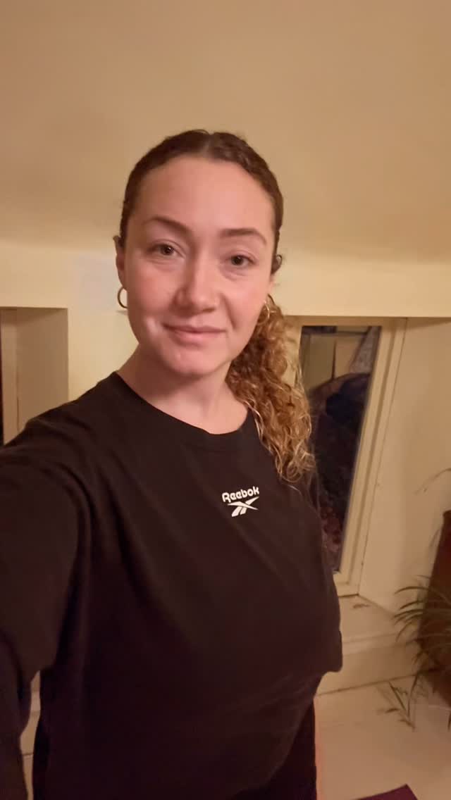 Online Pilates is taking us right through to the new year and beyond! Movement to give you strength mind and body without needing to leave your home ! DM me for details if you fancy joining our growing community ! #pilates #onlinepilates