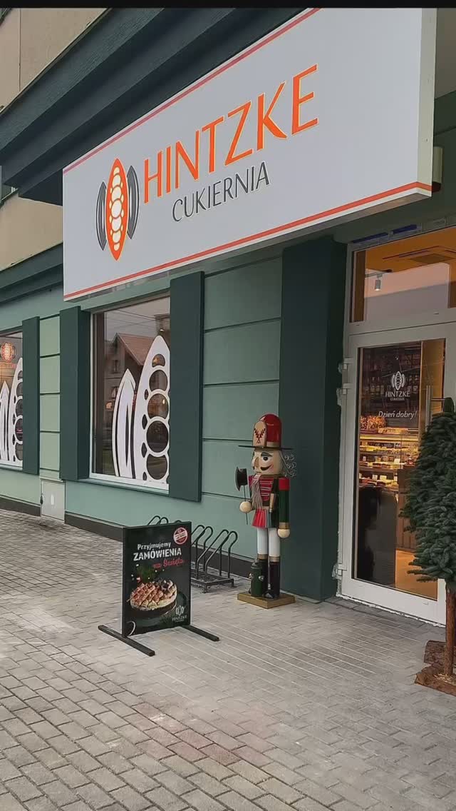 Witaj Rumio! Jesteśmy już otwarci! Nowa Cukiernia Hintzke w Rumii na rogu ulic Dąbrowskiego i Morskiej przyjmuje już pierwszych gości. Zapraszamy na pyszne ciasta i torty, rzemieślnicze pieczywo i aromatyczna kawę z naszej autorskiej mieszanki ziaren. Byliście już u nas? Opiszcie swoje pierwsze wrażenia! #rumia #cukiernia
