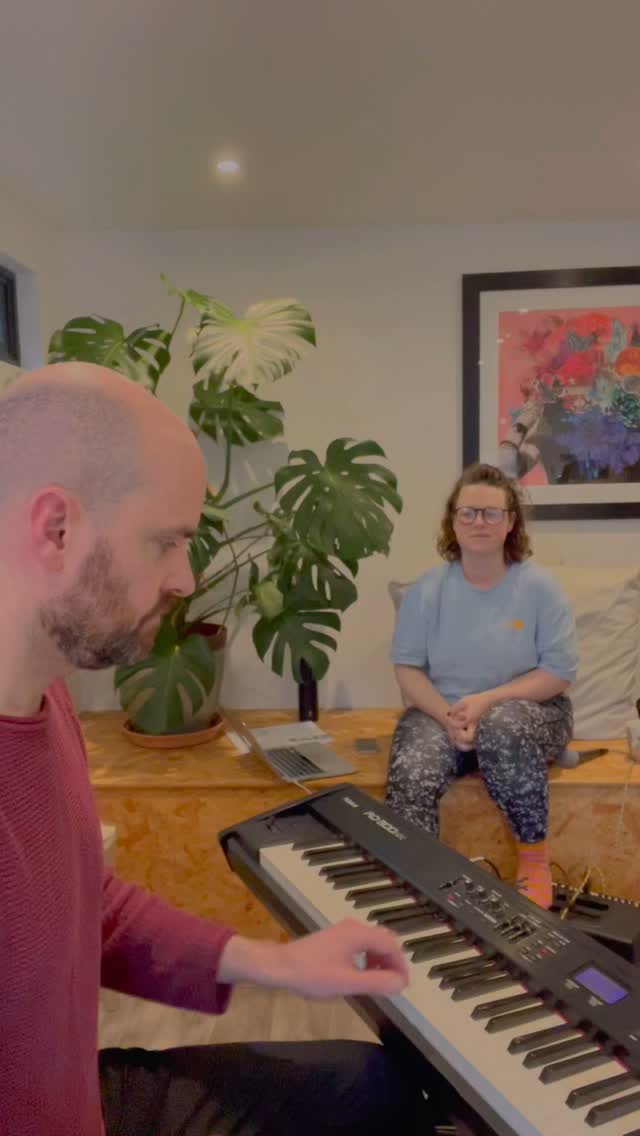 A clip from a rehearsal with @tommyludgatesinging today. #vocalist #jamesbay #piano #rehearsal