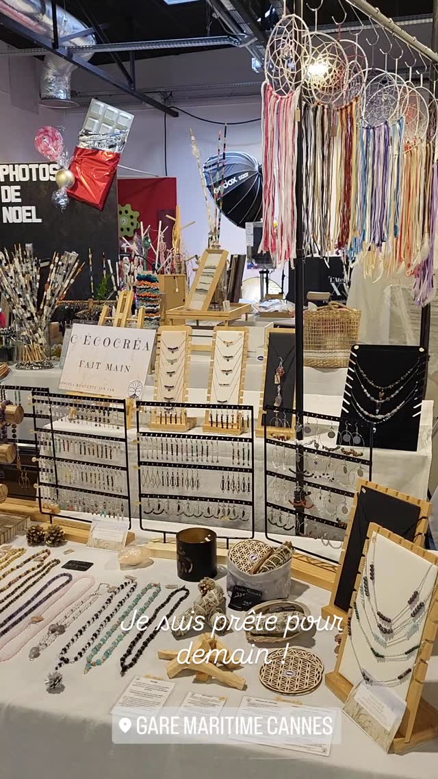 Prête pour le Festival des créateurs à Cannes !
Vous venez nous rendre visite ?
Nous sommes une 50aine de créateurs à vous faire découvrir nos univers
Alors ne ratez pas le Rdv demain, vendredi 20 et samedi 21 décembre de 11 h à 21h et dimanche 22 décembre de 11h à 20h !
Vous ne pouvez pas venir ?
Découvrez mon site internet
www.cecocrea.fr
Passez de très belles fêtes de fin d'année
#cecocrea
#cecocreabijoux06