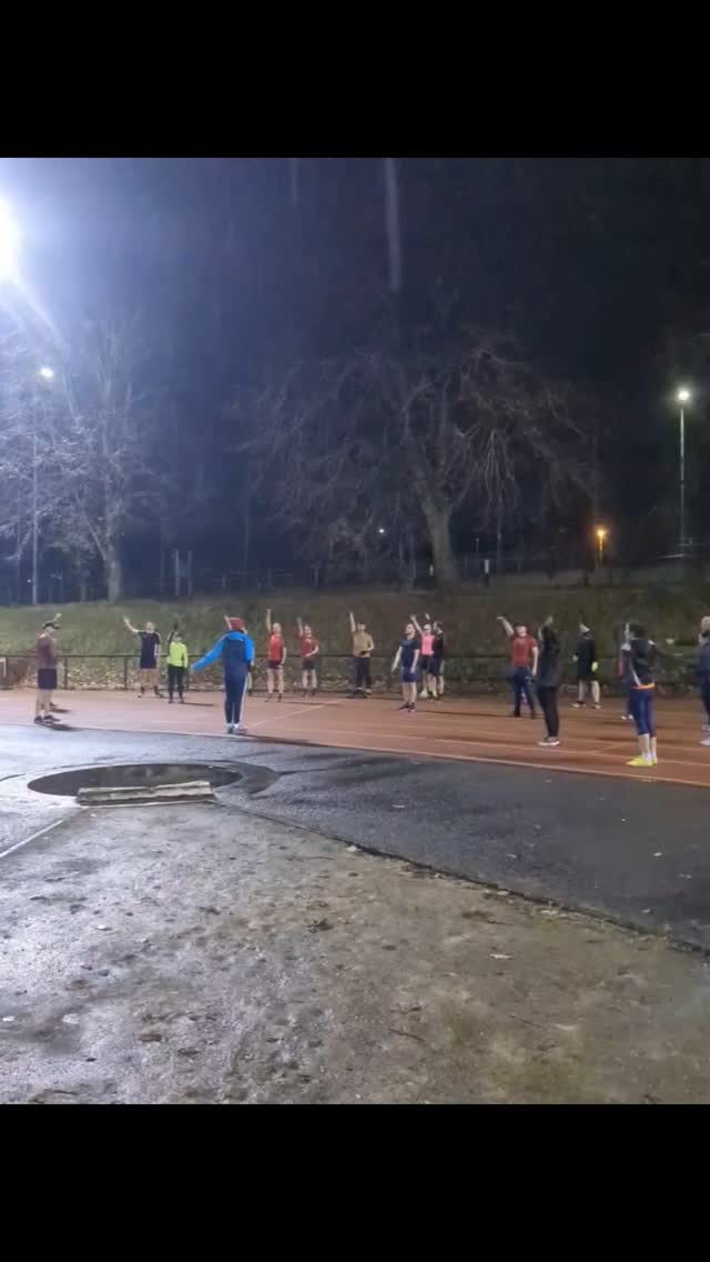 👟 Track Tuesdays 👟
On Tuesday, @glasgowfrontrunners headed to track for our last training session of the year.
Our athletes worked their way from 800m to 200m efforts battling the wet and windy Glasgow weather.
Looking forward to even more track sessions in 2025. Thank you to all our wonderful athletes and coaches for your hard work this year!
#runningcoach #running #tracktuesday