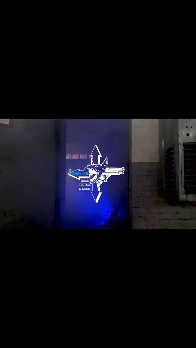 ⚠️ Modul 3 - Neue Seminarinhalte 2025 ⚠️
Burli-K9 startet mit einem überarbeiteten Modul 3 in das kommende Jahr.
Unsere Trainingsmöglichkeiten in Verbindung mit den gewonnenen Erkenntnissen der letzten Jahre lassen uns noch umfangreicher in die Thematik einsteigen (nicht abschließend):
- Grundlagen der allgemeinen Einsatztaktik
- Das DHF-Sicherungskonzept
- Praxisbezogene Lagebeurteilung
- Grundlagentrainings der Gebäudetaktik
- Schusswaffeneinsatztraining mit taktischem Schwerpunkt
- Komplexe Praxislagen (Szenarien)
- Fehleranalyse
Wir freuen uns auf Euch.
Seminaranmeldung über info@burli-k9.org oder WhatsApp (+49 (0) 151 6263 5479.
Release der neuen Homepage (inkl. Termine 2025) am 24.12.2024.
Burli-K9
#ufprogear #ufpro #k9 #policedog #k9training #k9unit #police #team #k9handler #tactics