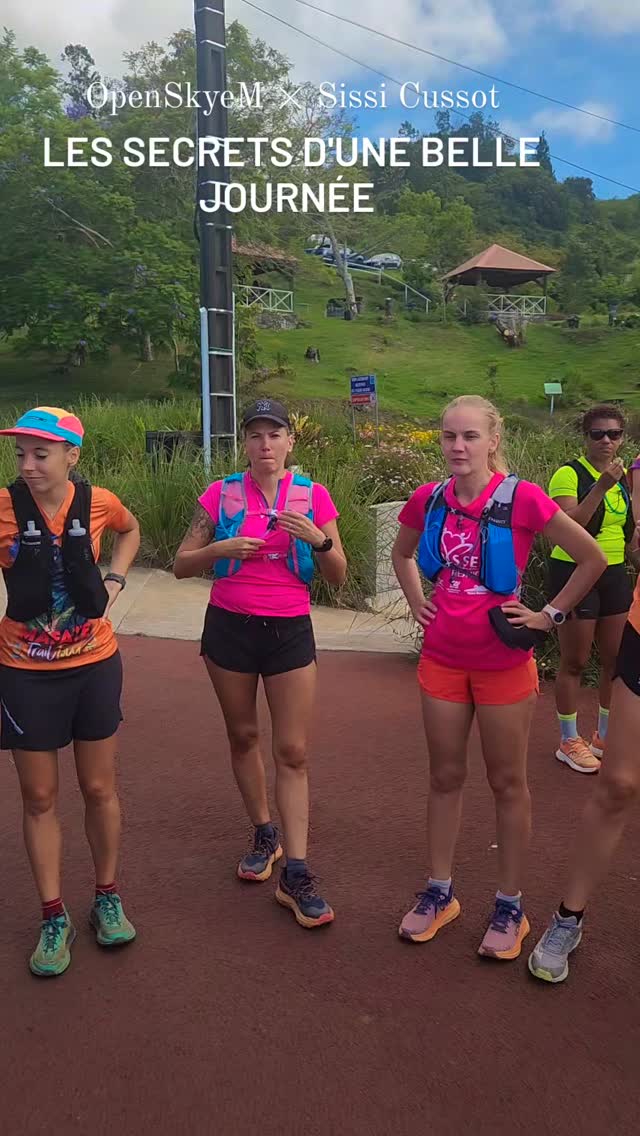 âš Le Bonheur n'est RĂEL que si il est partagĂ© âš
đSur un ( petit )dernier rĂȘve enfoui en moi pour 2024...
J'ai souhaitĂ© profiter de mon passages (court et long) rĂ©unir des nanas de toutes cultures sur une passion commune âĄïž
đ„° Vivre fortđ€«
đ«¶Un vendredi Hors du temps dans un quotidien chamboulĂ© avec la triste actualitĂ© de l'Ăźle voisine đ„Č
đ§Des rires avec des duos de copines d'enfances ,mĂšres et filles ,copines de clubs collĂšgues ou voisines ....
đDes Ă©changes sincĂšres avec des personnes qui ont toutes quelque chose d'exceptionnel Ă partager...
đDes moments doux,des paroles bienveillantes des femmes crĂ©oles inspirantes, des zzoreilles amoureuses de l'Ăźle intense...
â€ïžPeu importe le nombre de kilomĂštres parcourus cette annĂ©e, votre allure, vos mĂ©dailles ou votre quotidien.
Ce qui compte, câest de se retrouver autour dâune passion commune : vivre pleinement.
đż 2025 promet des moments simples en pleine nature, mais toujours entourĂ©s de personnes extraordinaires.
Ă bientĂŽt pour de nouvelles aventures, et merci @sissicussot pour lâinspiration. đ
NAR TROUV. đ
#TrailLife #AventuresHumaines #PassionEtPartage