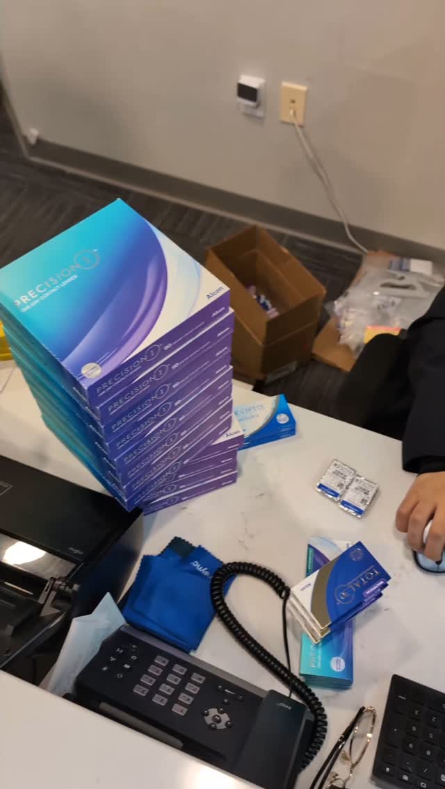 To our biggest cheerleader, our contact lens king, our male model and our front office DJ.
To the smile during the storm, happiness in our hearts, and fun in our little family. We wouldn't be NFEC without this special soul!
Join us in wishing ROHO 🎈 a very HAPPY 🎂 BIRTHDAY!!
#lovemypeople #newbergfamilyeyecare #beststaff #happybirthday #rohomie #travelingeyedoc