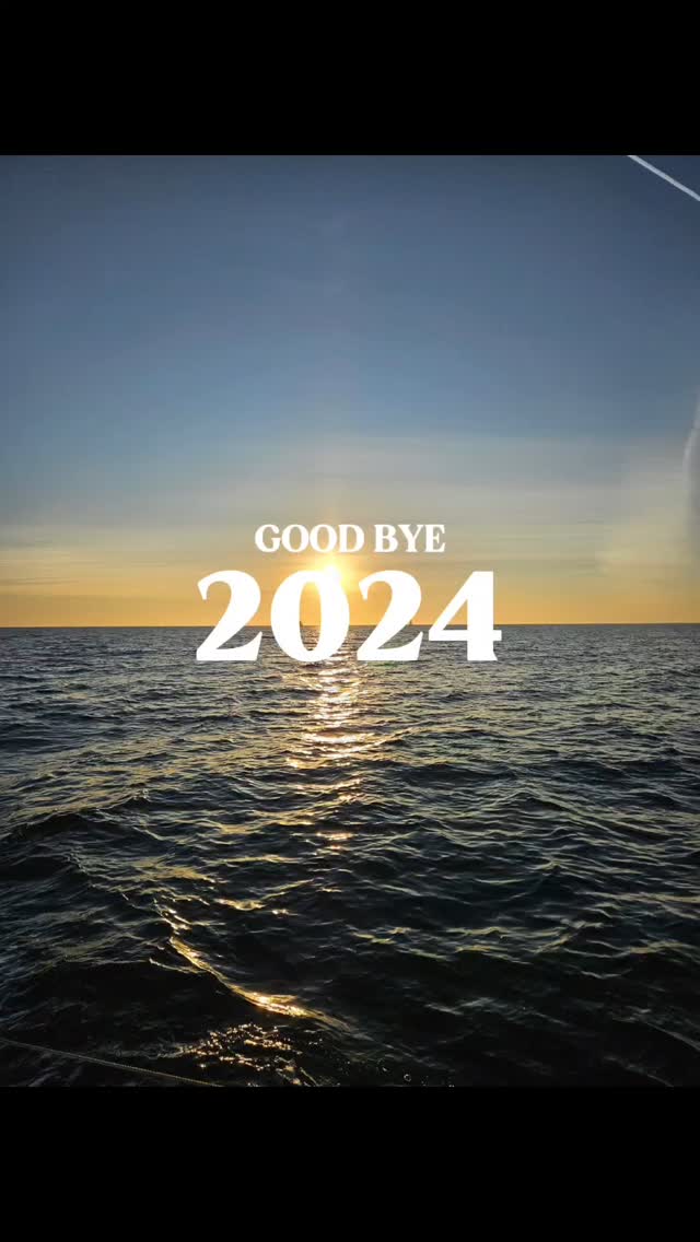Best of 2024, Happy New Year!
Bring it on 2025!
#memories #epicviews
#adventure2024 #2024recap #family #activeliving
#bestof2024 #healthyliving #mountainpeaks #holisticwellness