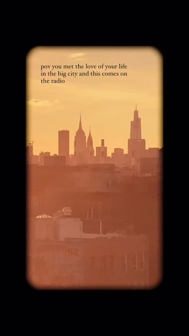 Agape out Jan 24, presave link in my bio
#modernclassical #cinematicmusic #celloplayer #filmcomposer #skyline