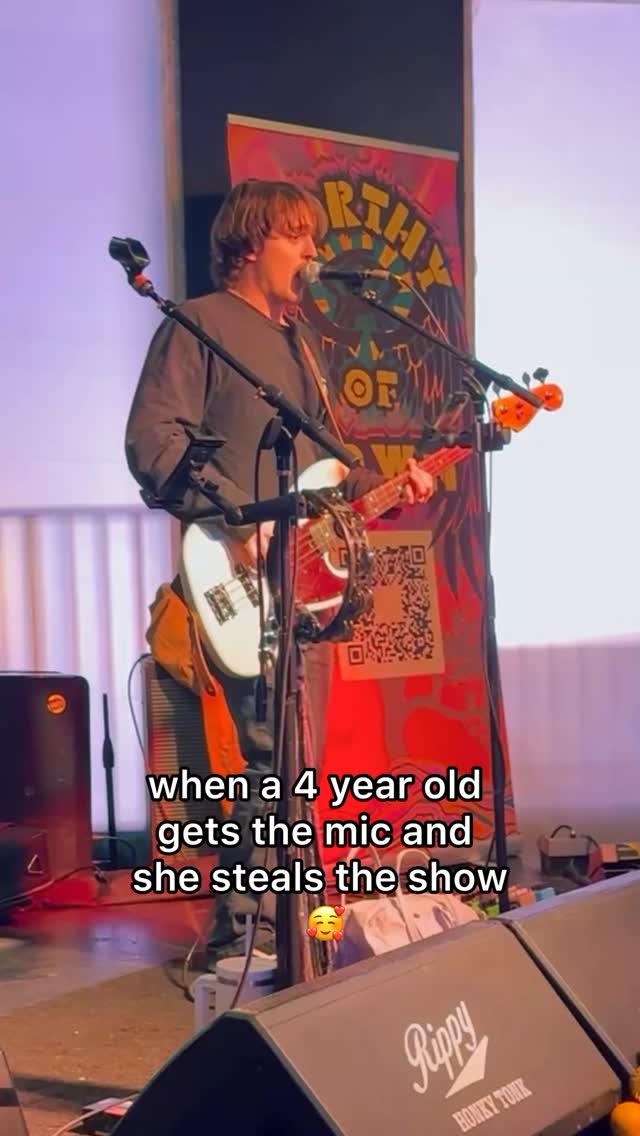 This was her song request… 😭❤️ We hope your New Year is as happy she was!! 🎤🫶🏼
HAPPY NEW YEARS!! 🎉
#ghostbusters #ghostbuster #4yearoldstar #cutemoment #livemusic #broadwaynashville #nashvillelive #musiccity #nashvillebroadway #futurerockstar #viralkid #familyfun #liveperformance #nashvillevibes #kidsinging #christianjamband #crowdfavorites #adorablemoments #musicandfaith #broadwayfun #nashvilleconcerts #christianmusic #jambandvibes #musiccitymagic #littlesuperstar