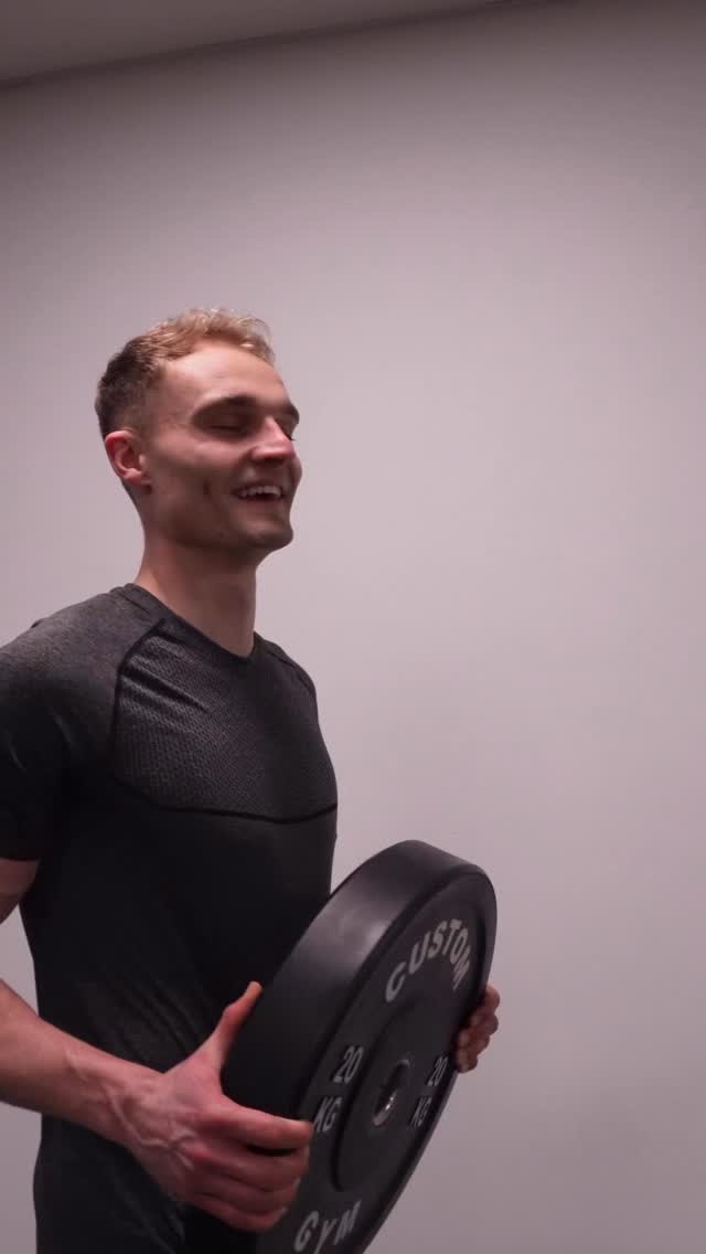 Getting ready for the second half of the season @amospieper 🦾.
#bremen #functionalfitness #training #preseason #bremenviertel #workout