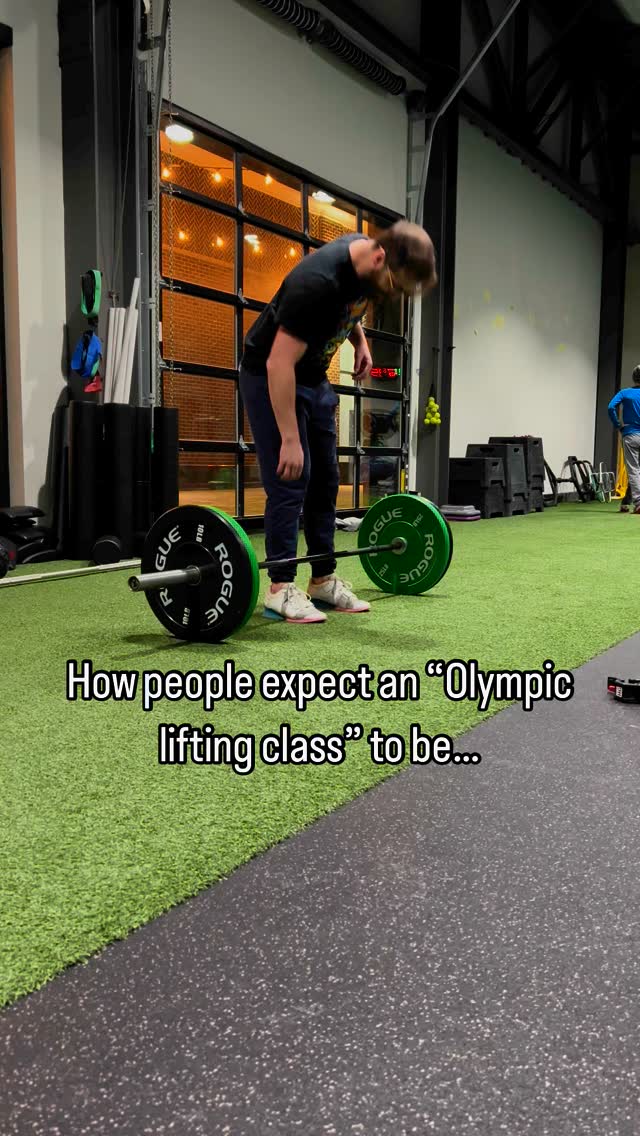 LEARN TO TRAIN LIKE A PRO!
•
Every Thursday at 5:30pm @adrienaries runs an Olympic strength training class for those who want to learn how to move as efficiently as possible, and are looking to push the limits! The name can be intimidating and we understand the negative view some may have on Olympic training in general, but don’t worry… Adrian can teach you no matter what fitness level your at to start! DM US IF INTERESTED!
•
PS: our fantastic member @samantharoyyy could’ve done what is shown in the first clip… she just didn’t want to scare the people😤