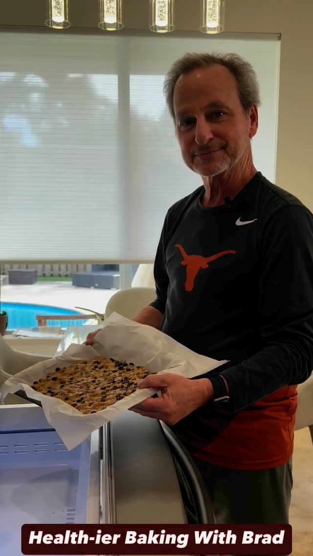 No Bake Perfect Bars - “Perfect” way to start 2025. Oat flour is @karenlhacker superfood ingredient & dark chocolate 🍫 chips is @bhacker59🙏. Did you guess that?
This recipe is similar to our cookie dough but with oat flour and we made into bars. It’s all about alternative flours this year. Recipe courtesy of @kosterina and their delicious olive oils Health-ier Baking with Brad has only one resolution in 2025- provide easy to make, healthy recipes all year long to our family, friends & followers in an entertaining manner. Send your favorite recipes to make health-ier. Entire video for recipe drops tomorrow #kosterina #oatflour #nobakedessert #chefbrad #brainhealth #healthcoach #healthyfood #braincoaching