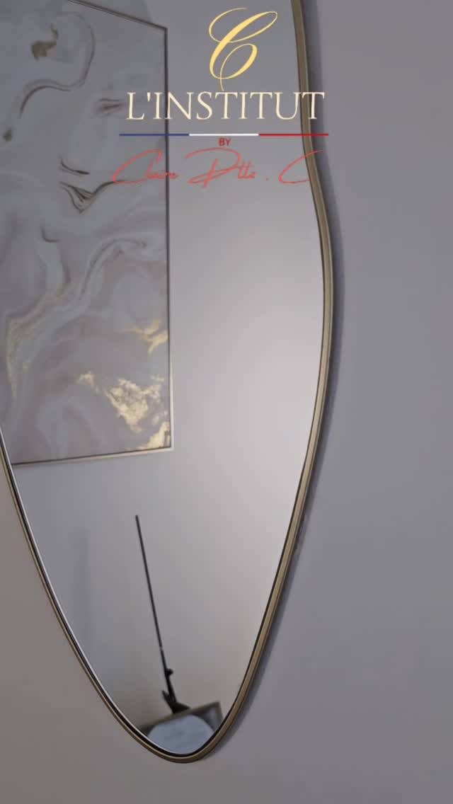 ⚜️ C L'INSTITUT Clean Beauty, Empreinte de quiétude et d’élégance dans un écrin de sérénité dédié à sublimer votre beauté avec art et passion.
✨️ Plus qu’un institut, c’est un lieu où l’on se sent bien, où l’on célèbre l'Art de la beauté où je sublime chaque détail pour révéler votre plus bel éclat
⚜️ ☁️Offrez-vous une parenthèse unique, alliant élégance et bienveillance.
@c.linstitut.cleanbeauty
⚜️ 𝐂 -𝐋'𝐈𝐍𝐒𝐓𝐈𝐓𝐔𝐓 𝐂𝐥𝐞𝐚𝐧 𝐁𝐞𝐚𝐮𝐭𝐲 ⚜️
SOINS - ONGLERIE - BEAUTE DU REGARD - ÉPILATIONS
📆 𝗥𝗗𝗩 👉 https://c-linstitut.wixsite.com/valence
🚘 A 5 min du centre ville de VALENCE
🅿️ PARKING PRIVATIF GRATUIT🫰
🚍 BUS Citea 4 ou Citea 8 🛑 Demande Arrêt :
🚸Centre commercial ou 🚸Pierre blanche
📍1310 Avenue de la République
07500 Guilherand-Granges
(En face de Auchan et Norauto)
BESOIN DE CONSEILS OU AUTRE DEMANDE ⁉️
Si aucune disponibilité ne vous convient, ou vous ne savez pas quelles prestations choisir, merci de laisser un message au : 07.81.13.48.24
.
.
.
.
.
.
.
.
#valence26 ##manucurerusse #onglerievalence #chablon #vernissemipermanent #institutdebeauté #institutdebeautévalence #instanails #nailart #nailartist