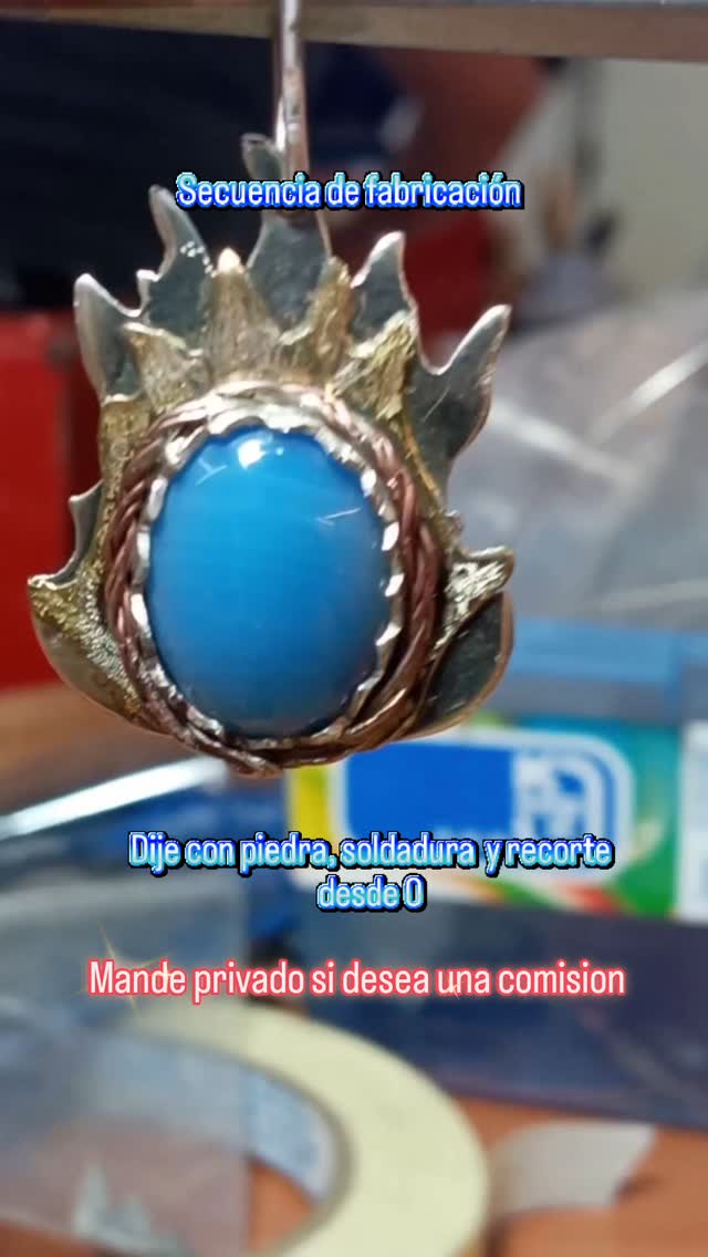 Secuencia de fabricación de un dije con piedra por recorte y soldadura desde 0 en plata, mande mensaje si desea una comisión #joyeriamexicana #joyeria #dijes #jewelry #dije #joyeriaartesanal #viral #video #handmade #comisiones #joyeriaapedido
