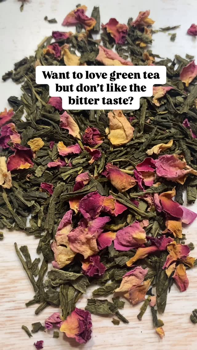 There is so much to love about green tea. But it can taste bitter when boiling water is used and it is brewed for too long.
To brew a delicious Green Tea
⏱️ Brew for 2 minutes
🌡️ Heat water to 80 degrees not boiling
#greentea #teatips #chakratea #heartchakratea #newmoontea #spiritualitea #melbourne