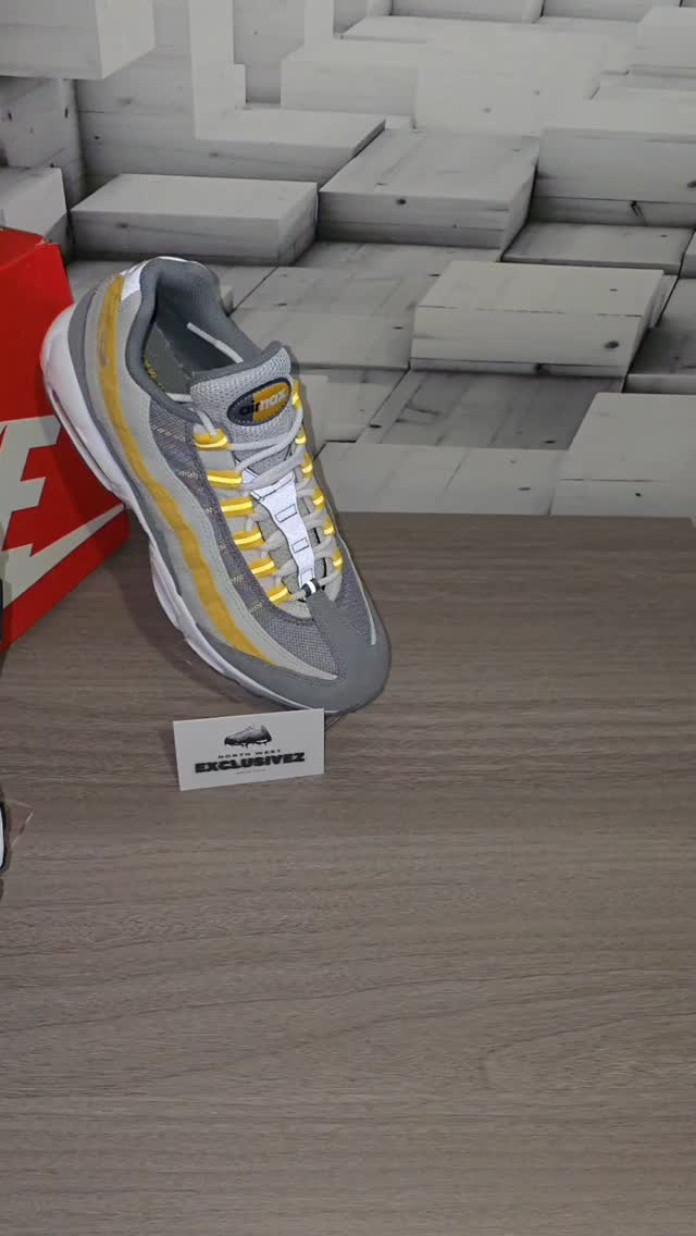 The 'Nardos'
Unreleased in the Uk and we have just dropped a size 8.5 on our website 🌐
What do you think of these?
#nardo #activewear #95s #unreleased