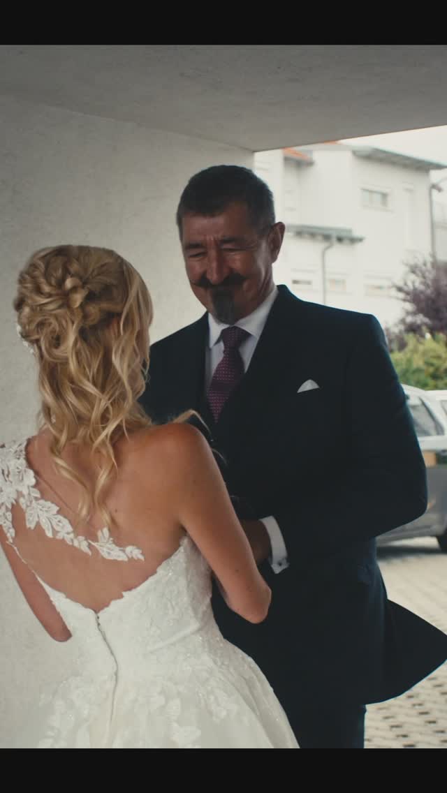 🎥 Gruberry Weddings – Ein großes Dankeschön! 💍
Es ist ein unbeschreibliches Gefühl, die schönsten Momente eurer Liebe festhalten zu dürfen. 💖
Jede Hochzeit erzählt eine einzigartige Geschichte – eure Geschichte.
✨ Danke an alle wunderbaren Paare, die mir bisher ihr Vertrauen geschenkt haben. Eure emotionalen Ja-Sagungen, die Freudentränen und die magischen Augenblicke sind das Herzstück meiner Arbeit.
👉 Jetzt ist es Zeit, neue Erinnerungen zu schaffen:
Sage 'Ja' zu deinem persönlichen Hochzeitsfilm.
Kontaktiere mich und lass uns gemeinsam etwas Einzigartiges kreieren. 🌟
💌 Gruberry Weddings – Weil jede Liebe es verdient, für immer festgehalten zu werden.
#gruberryweddings
#WeddingReel
#WeddingVideography
#BrideAndGroom
#SayYes
#WeddingHighlights
#CinematicWeddingFilm
#ForeverStartsHere
#JustMarried
#LoveCaptured
#WeddingGoals
#TimelessMemories
#DreamWeddingVideo
#HappilyEverAfter
#IDoMoments
#WeddingDay