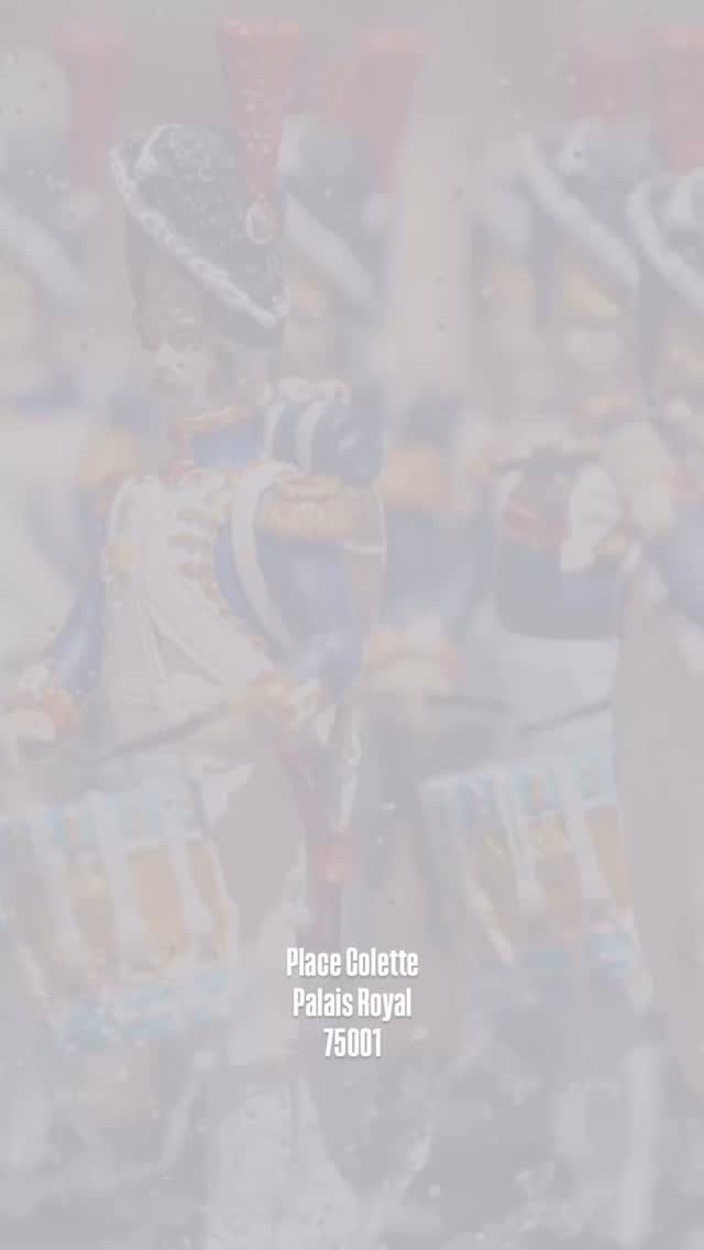 #histoire #lesdrapeauxdefrance #figurine #miniaturepainting #parisfrance #napoleon #palaisroyalparis #palaisroyalparis #history #parís #theatre #soldat #jouetvintage #toycollector #toyvintage