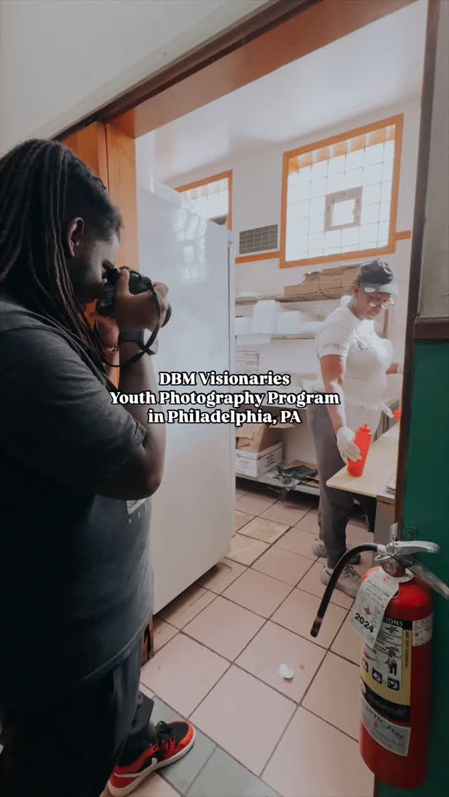 ✨📆 Spring 2025 (FREE) Youth Photography Program 📸✨ ⬇️
✅ Duration: 10 Weeks on Saturdays
✅ When: March 8th - May 17th (Showcase: May 24th)
✅ Where: @urbanartgallery
✅ Registration Timeline: February 1st - March 1st
✅ Limited Spots Available!
📹 Q&A Live + Information Session dates will be announced soon! 📣
💻 Subscribe to our newsletter (Link in Bio)! 🌎
•
•
•
#DBMVisionaries #UrbanArtGallery #Spring2025 #YouthPhotographyProgram #CaptureTheMoment #PhotographyForKids #RegistrationOpenSoon #YouthPhotographers #PhillyPhotographers #AspiringPhotographers