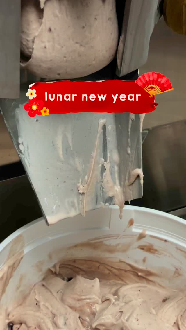 we are deeply saddened by the devastation caused by the recent wildfires and grieve the tremendous loss within our city and communities. as we celebrate lunar new year, we hope to bring a little light with the simple joy of ice cream. a holiday marked by family gatherings and yummy food, we’ve partnered with @joyonyork and @pineandcrane to bring you a free ice cream pop up 🧧🍦 we invite you to join us at the following locations:
sat 1/25 11am-1pm @ pine & crane dtla
sun 1/26 12-2pm @ joy on york
mon 1/27 6-8pm @ pine & crane silverlake
come for lunch, dinner, or just dessert and enjoy a complimentary scoop (or two!) of our custom ice cream flavors reminiscent of classic taiwanese desserts 😋
🍍PINEAPPLE CAKE made with pineapple cake bits
🫘SWEET RED BEAN made with coconut milk
to support our neighbors during this difficult time, we will be collecting donations for local fire relief funds aiding families affected by the eaton fire.
we hope to see you there!
•
•
•
#coneyislandcreamery #icecream #lunarnewyear #free #popup #losangeles #altadenastrong #lastrong