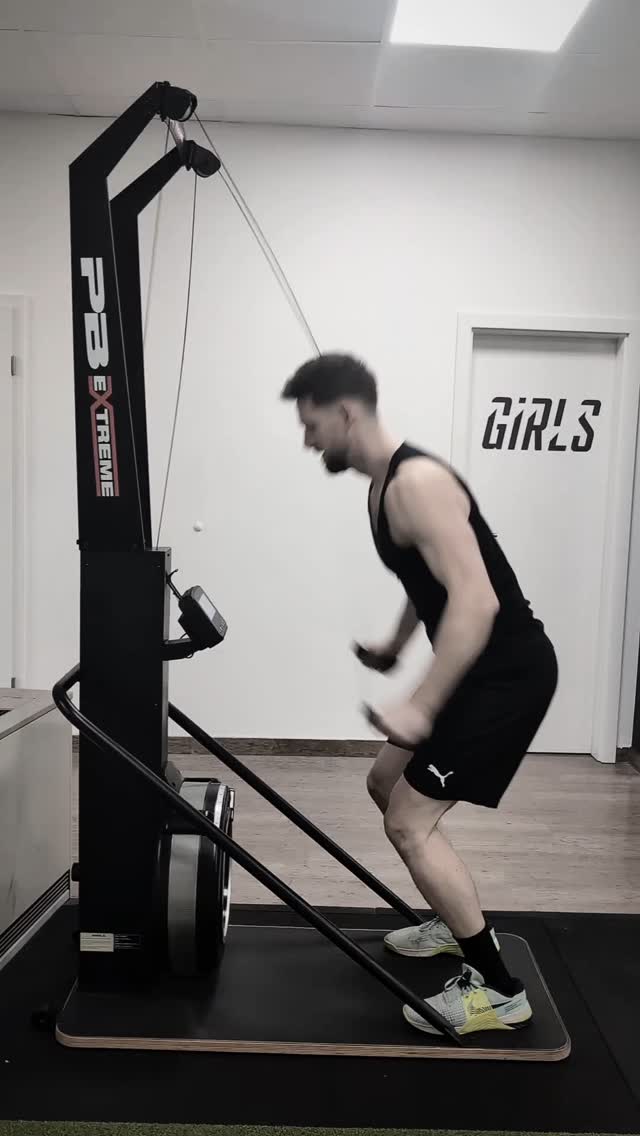 Workout on Sunday🏃💪🤸🏋️♀️
#workout #fitness #performance #functionalfitness #bremenviertel